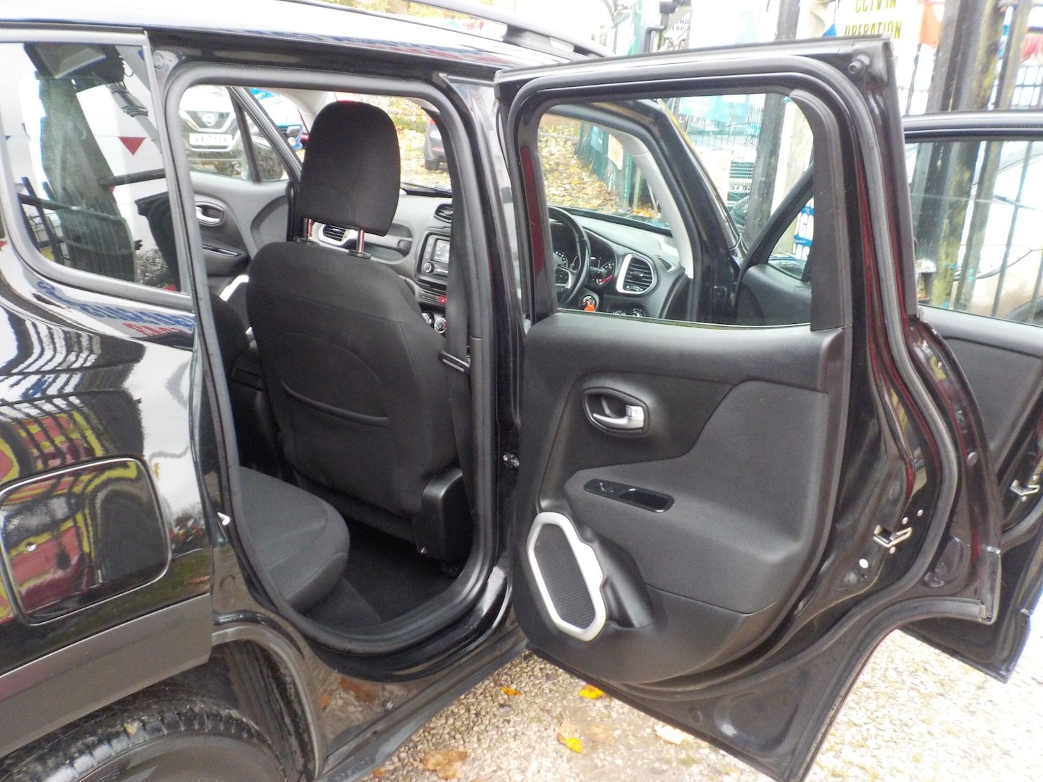 Used Jeep Renegade 2015 for sale - 76498732: Photo 22