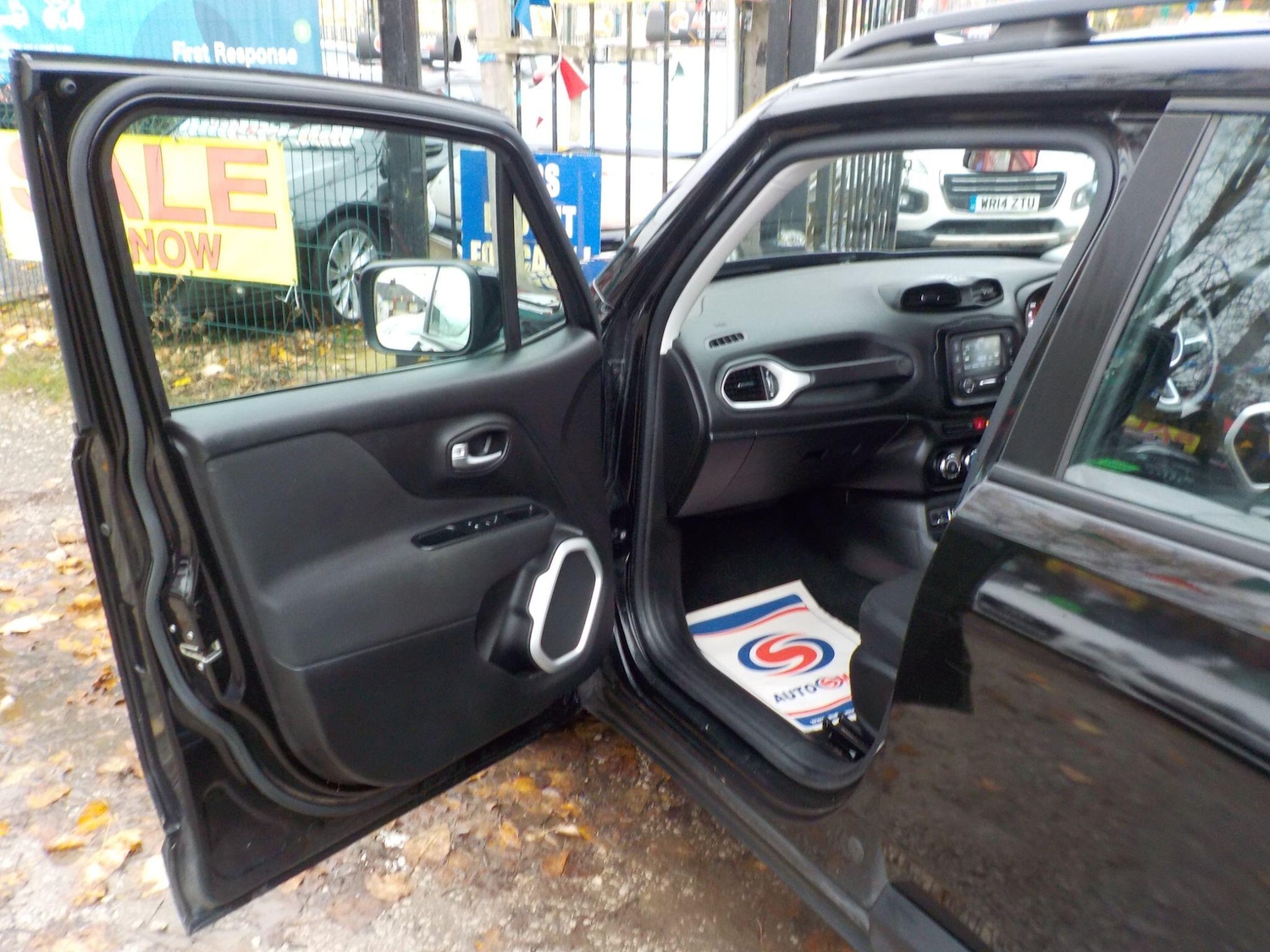 Used Jeep Renegade 2015 for sale - 76498732: Photo 29