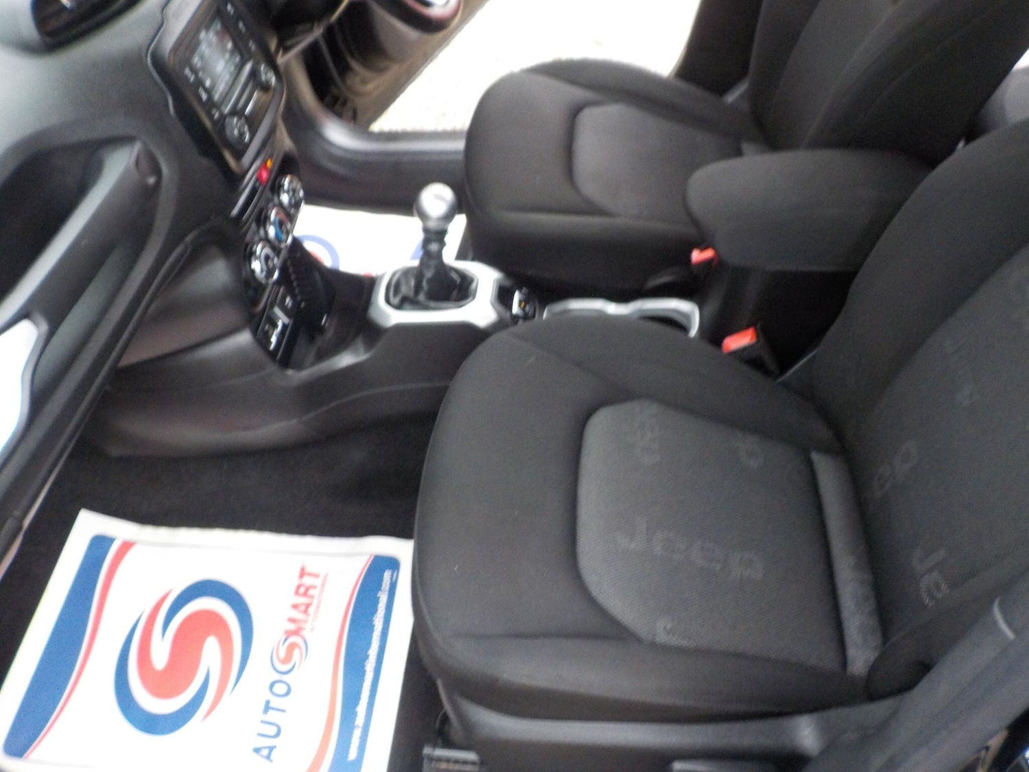 Used Jeep Renegade 2015 for sale - 76498732: Photo 30