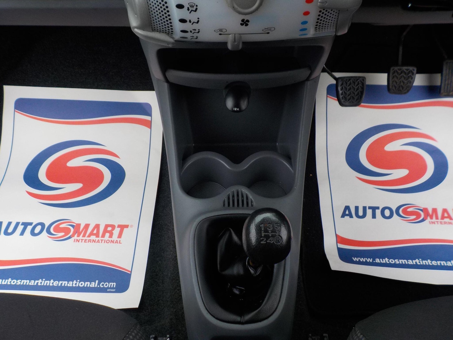 Used Toyota AYGO 2010 for sale - 77411019: Photo 15