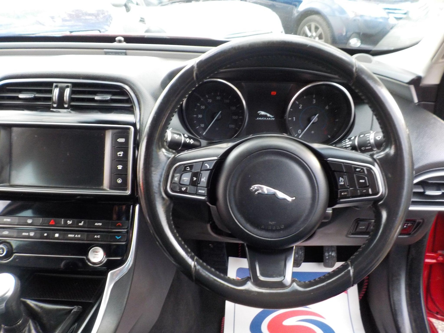 Used Jaguar XE 2016 for sale - 76398948: Photo 18