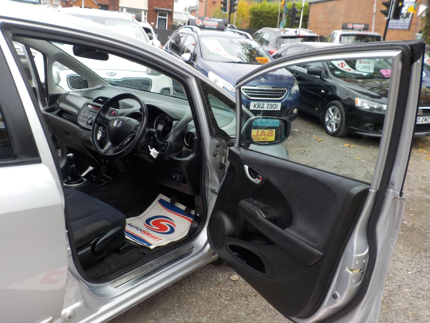 Used Honda Jazz 2014 for sale - 76990951: Photo 18