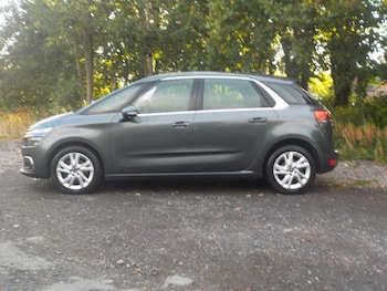 Used Citroen C4 Picasso 2017 for sale - 79426180: Photo