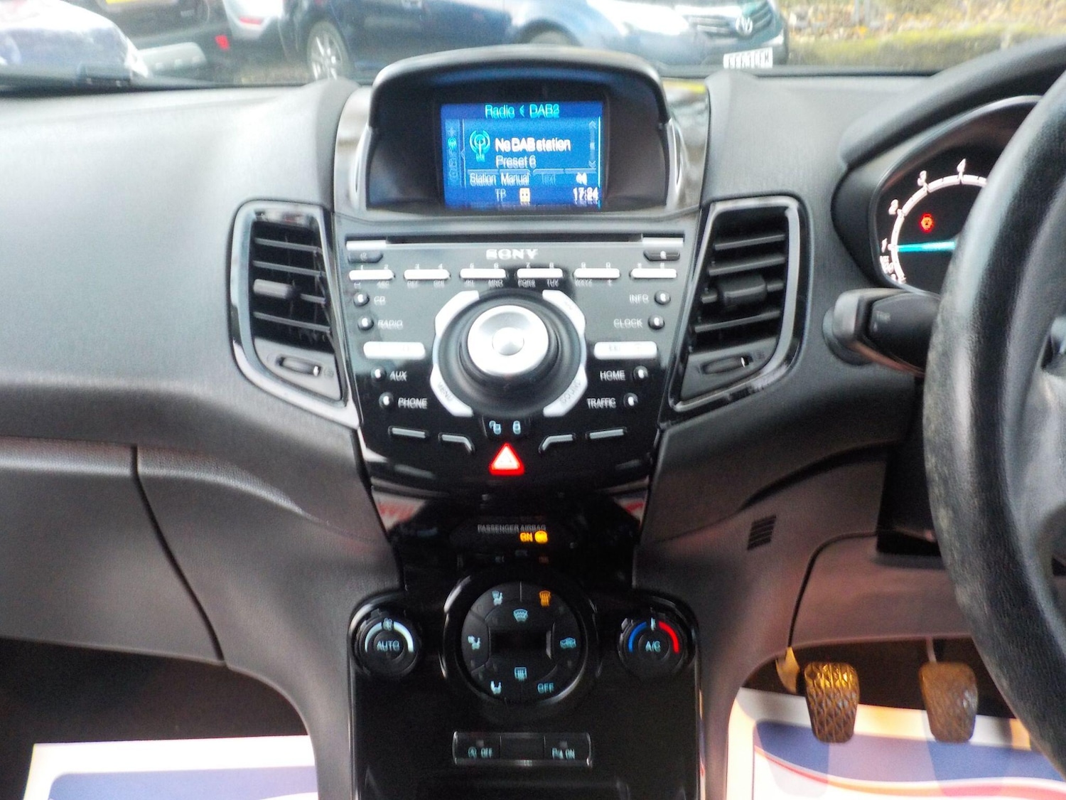 Used Ford Fiesta 2014 for sale - 76388220: Photo 13