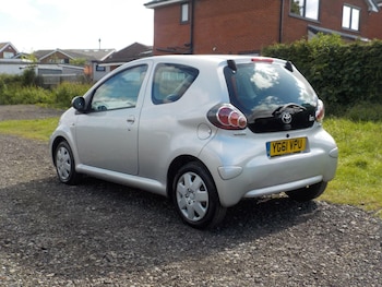 Used Toyota AYGO 2011 for sale - 78573672: Photo