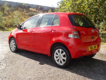 Used Toyota Yaris 2011 for sale - 75949312: Photo