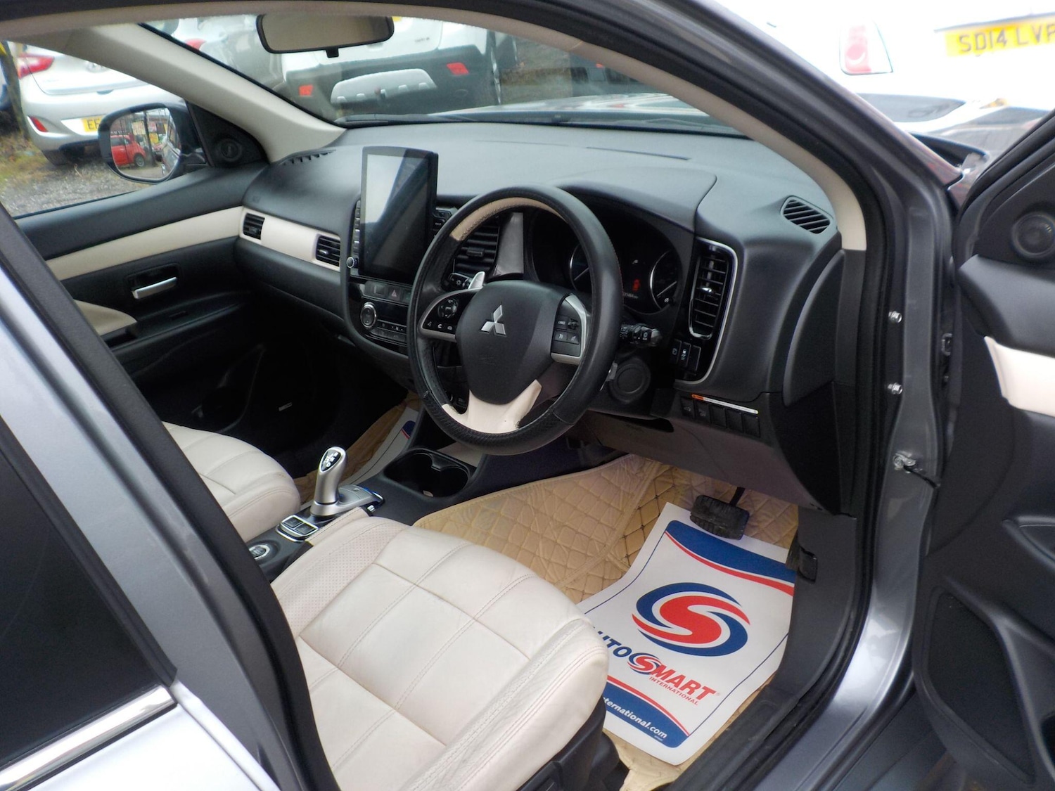 Used Mitsubishi Outlander 2015 for sale - 77456457: Photo 10