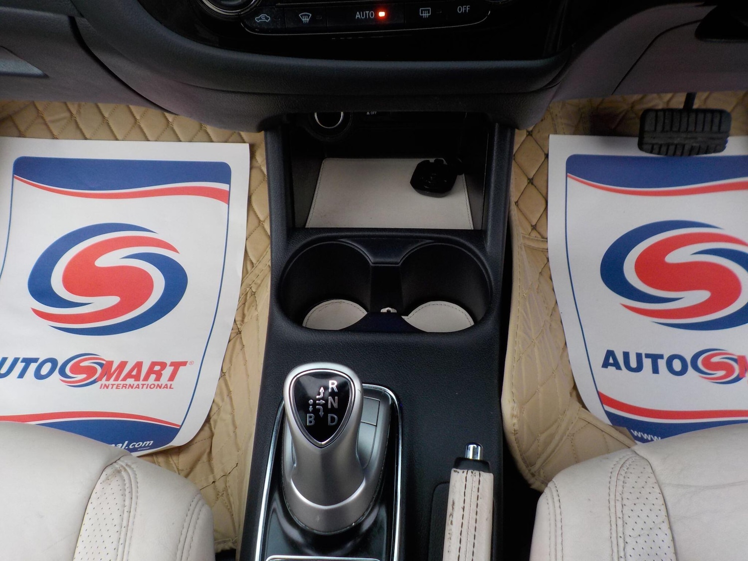 Used Mitsubishi Outlander 2015 for sale - 77456457: Photo 15