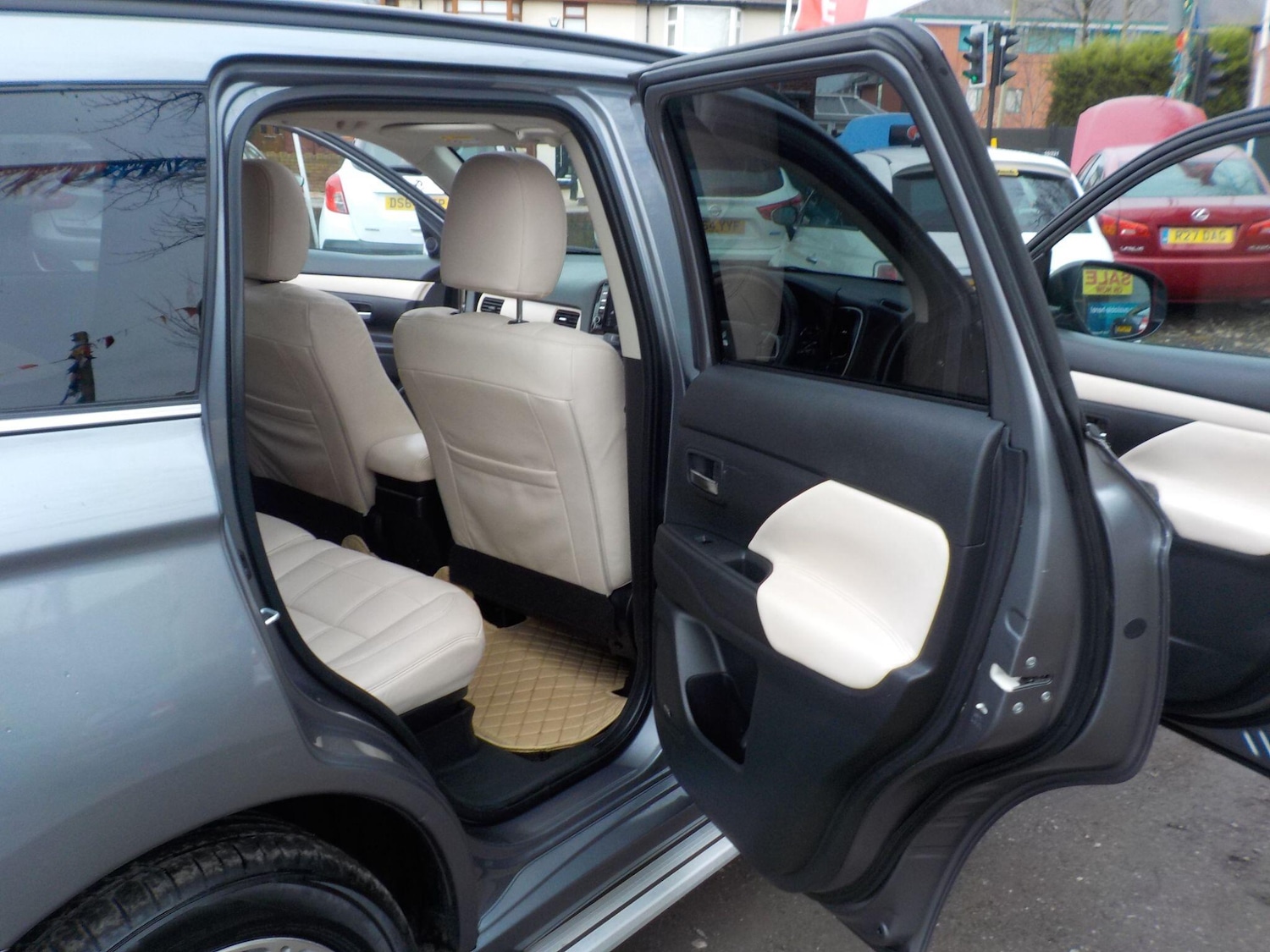 Used Mitsubishi Outlander 2015 for sale - 77456457: Photo 23