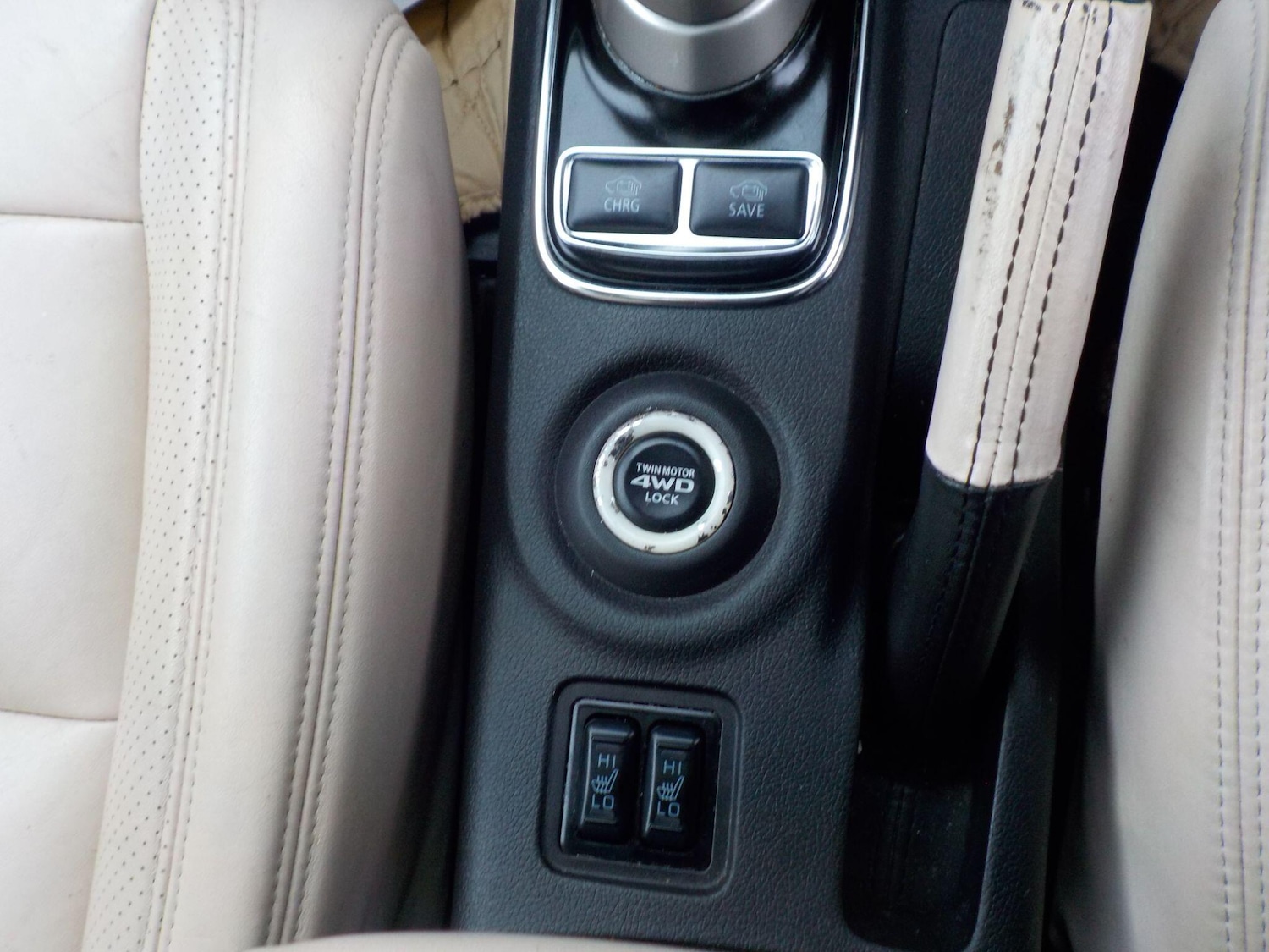 Used Mitsubishi Outlander 2015 for sale - 77456457: Photo 35