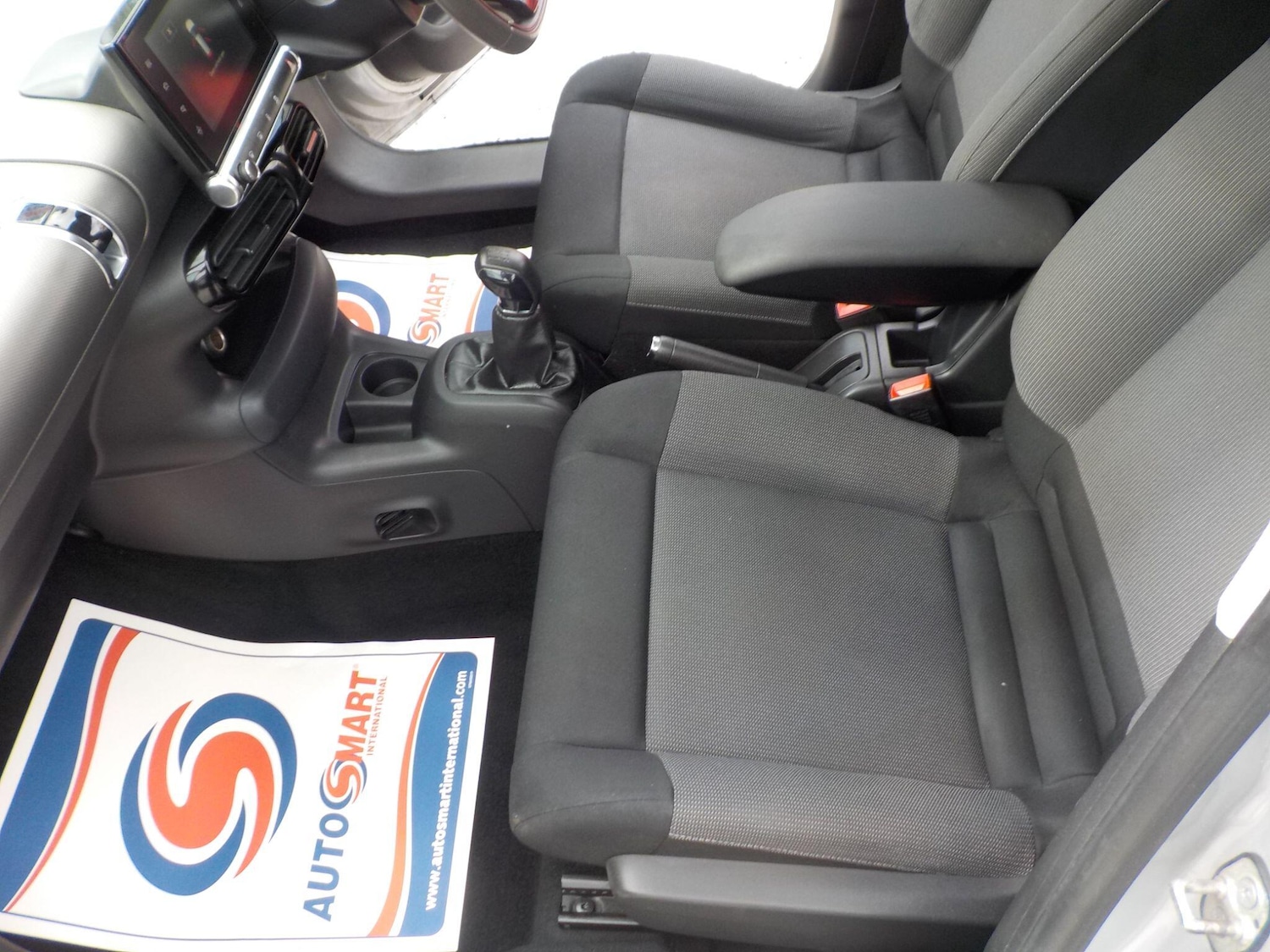 Used Citroen C4 Cactus 2015 for sale - 78086343: Photo 28