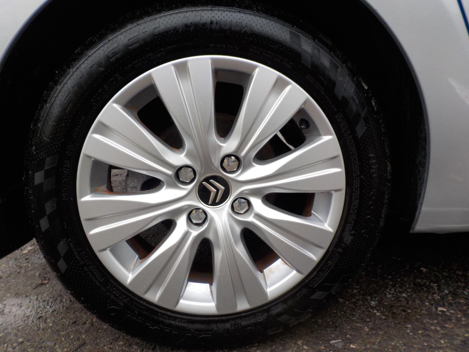 Used Citroen C3 Picasso 2010 for sale - 77040979: Photo 17