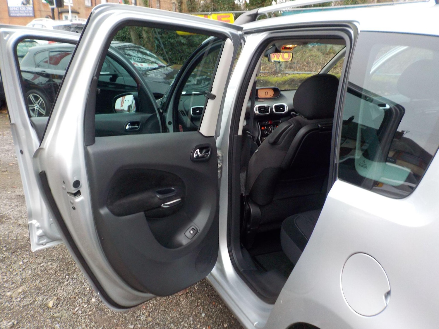 Used Citroen C3 Picasso 2010 for sale - 77040979: Photo 22