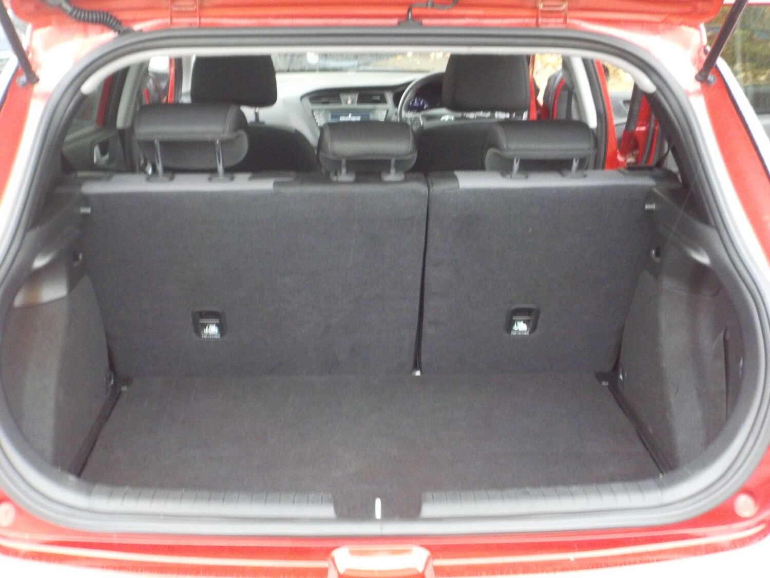 Used Hyundai i20 2017 for sale - 76381127: Photo 23