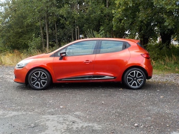 Used Renault Clio 2015 for sale - 79426393: Photo