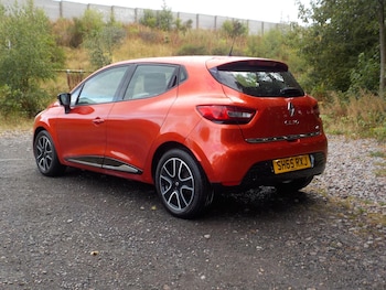 Used Renault Clio 2015 for sale - 79426393: Photo