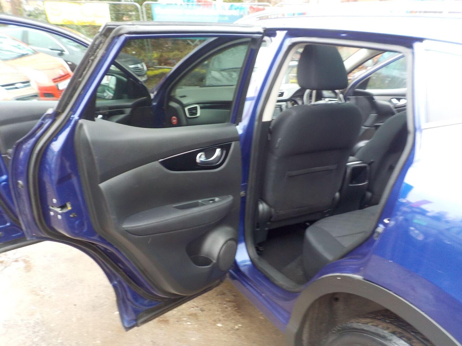 Used Nissan Qashqai 2015 for sale - 77523520: Photo 24