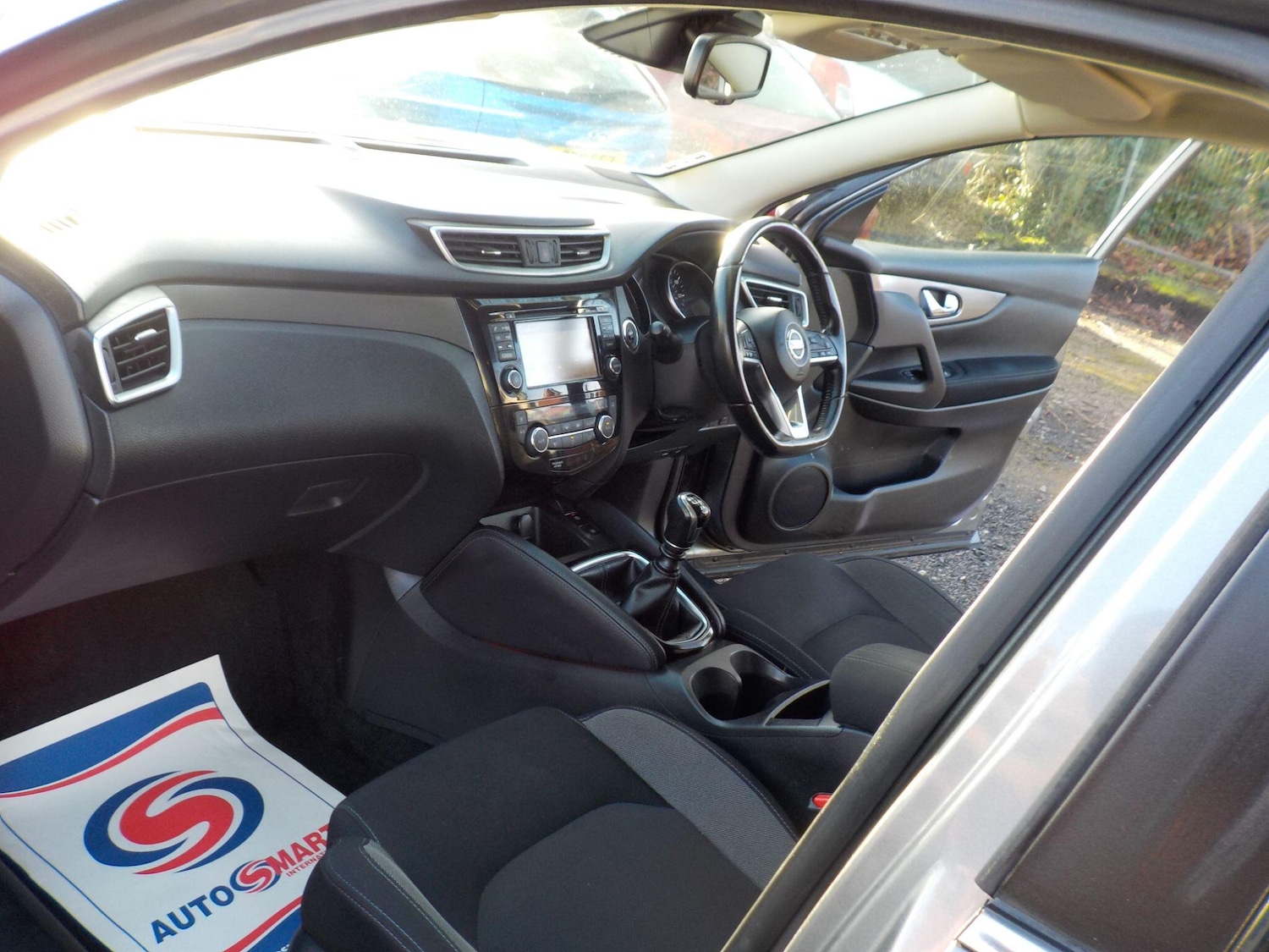 Used Nissan Qashqai 2017 for sale - 77352011: Photo 11