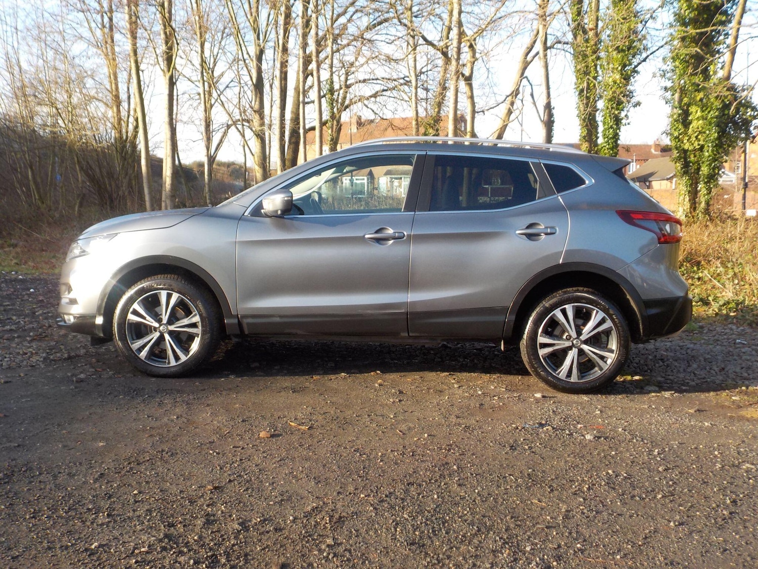 Used Nissan Qashqai 2017 for sale - 77352011: Photo 2
