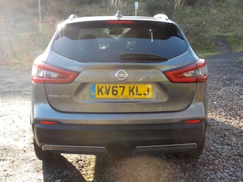 Used Nissan Qashqai 2017 for sale - 77352011: Photo