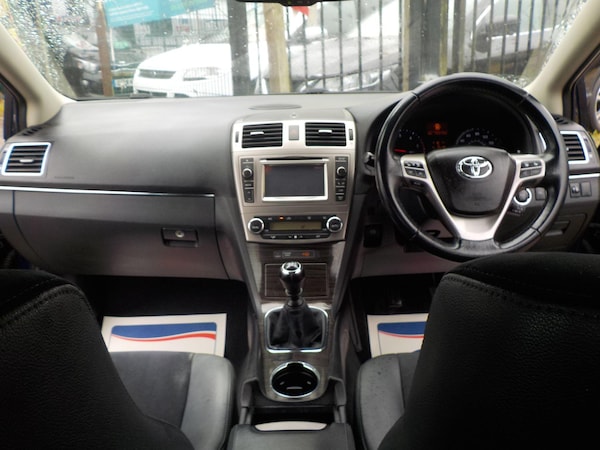 Used Toyota Avensis 2013 for sale - 75258097: Photo 12