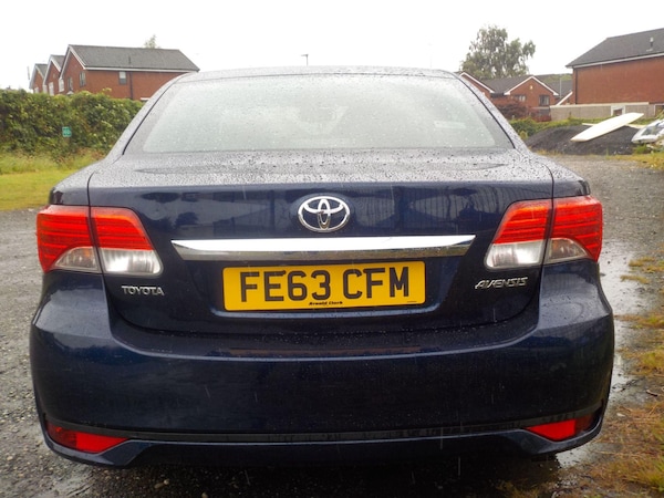 Used Toyota Avensis 2013 for sale - 75258097: Photo 4