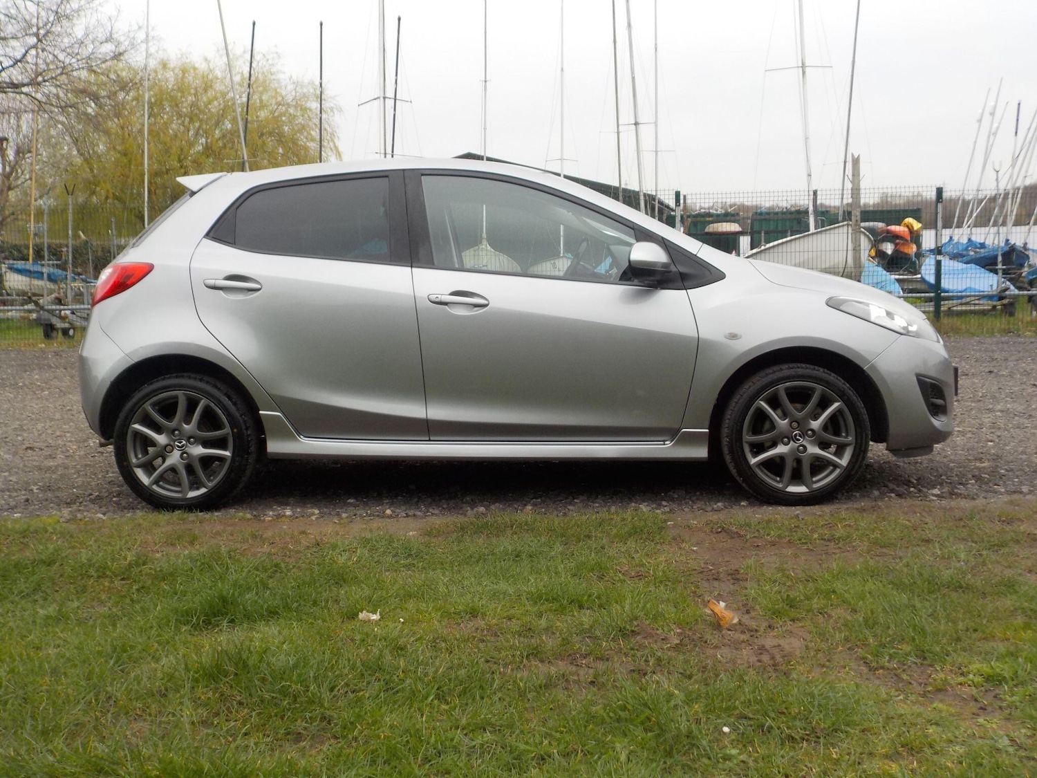 Used Mazda Mazda2 2013 for sale - 78007842: Photo 6