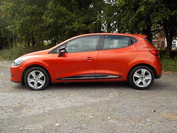Used Renault Clio 2015 for sale - 75539933: Photo