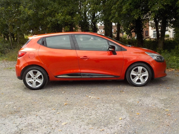 Used Renault Clio 2015 for sale - 75539933: Photo 6