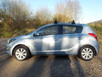 Used Hyundai i20 2012 for sale - 74894945: Photo