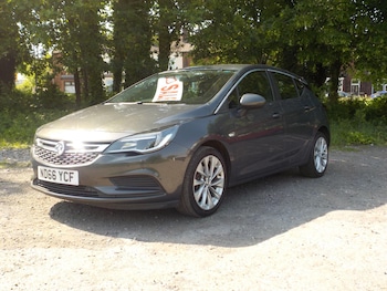 Used Vauxhall Astra 2017 for sale - 78705209: Photo