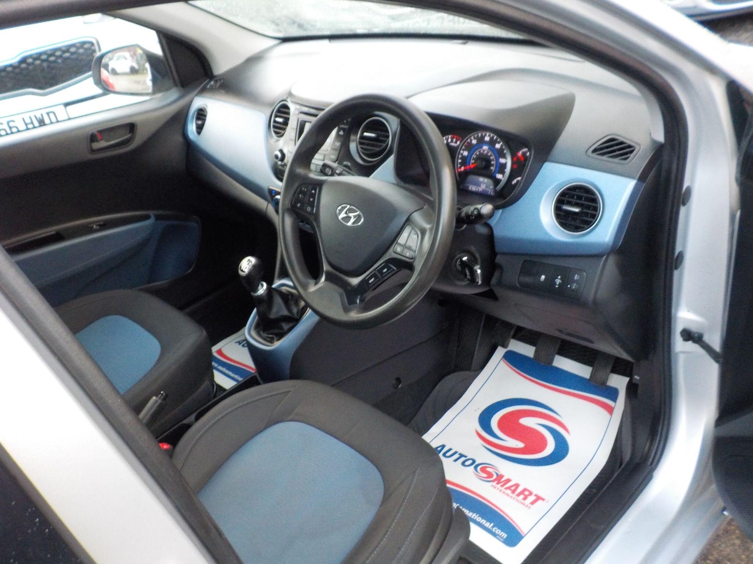 Used Hyundai i10 for sale - 76991608: Photo 10