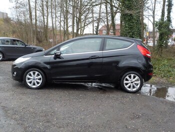 Used Ford Fiesta 2010 for sale - 77696730: Photo