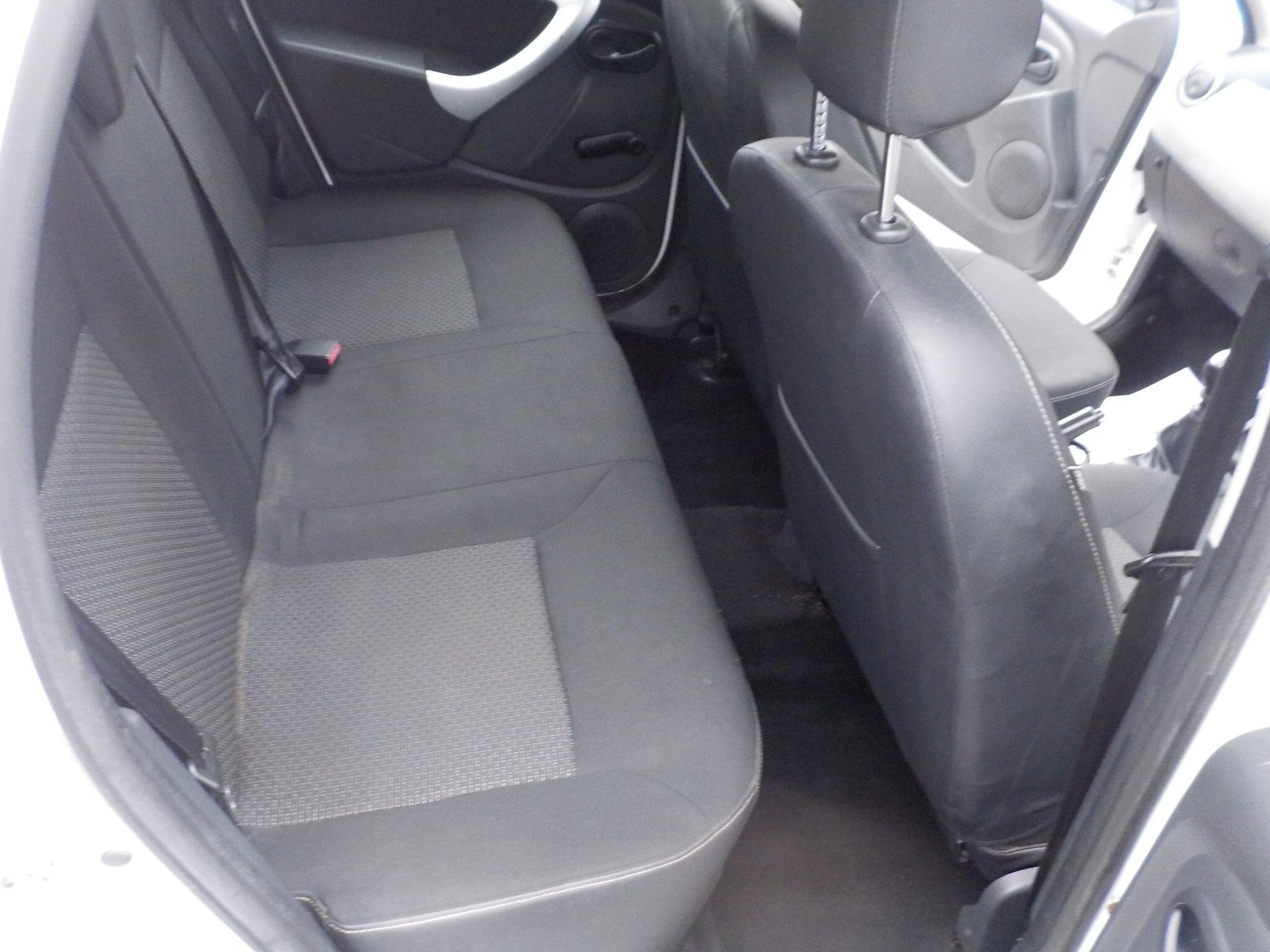 Used Dacia Duster 2014 for sale - 77155502: Photo 19