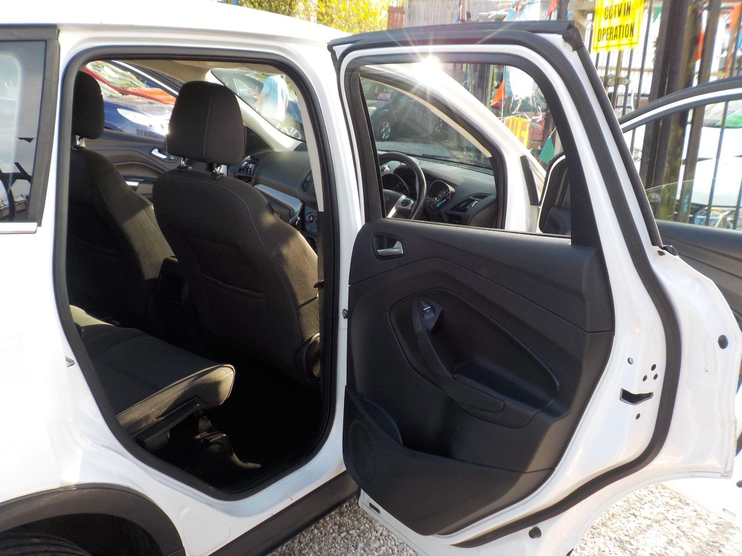 Used Ford Kuga 2015 for sale - 78170941: Photo 21