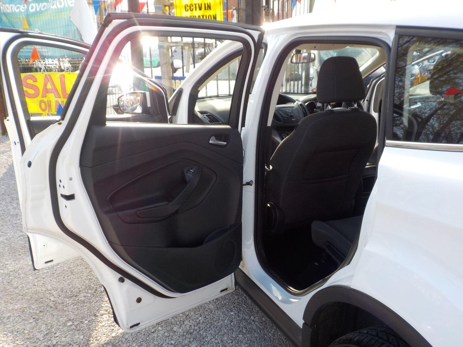 Used Ford Kuga 2015 for sale - 78170941: Photo 26