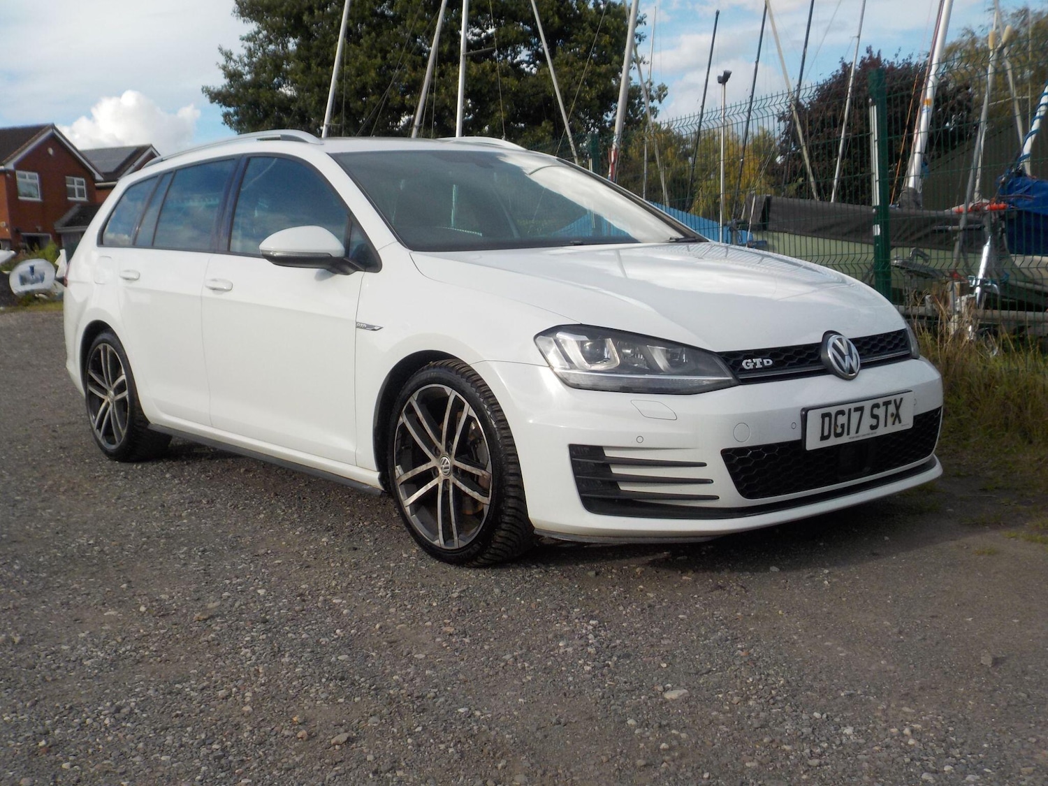 Used Volkswagen Golf 2017 for sale - 76024742: Photo 7
