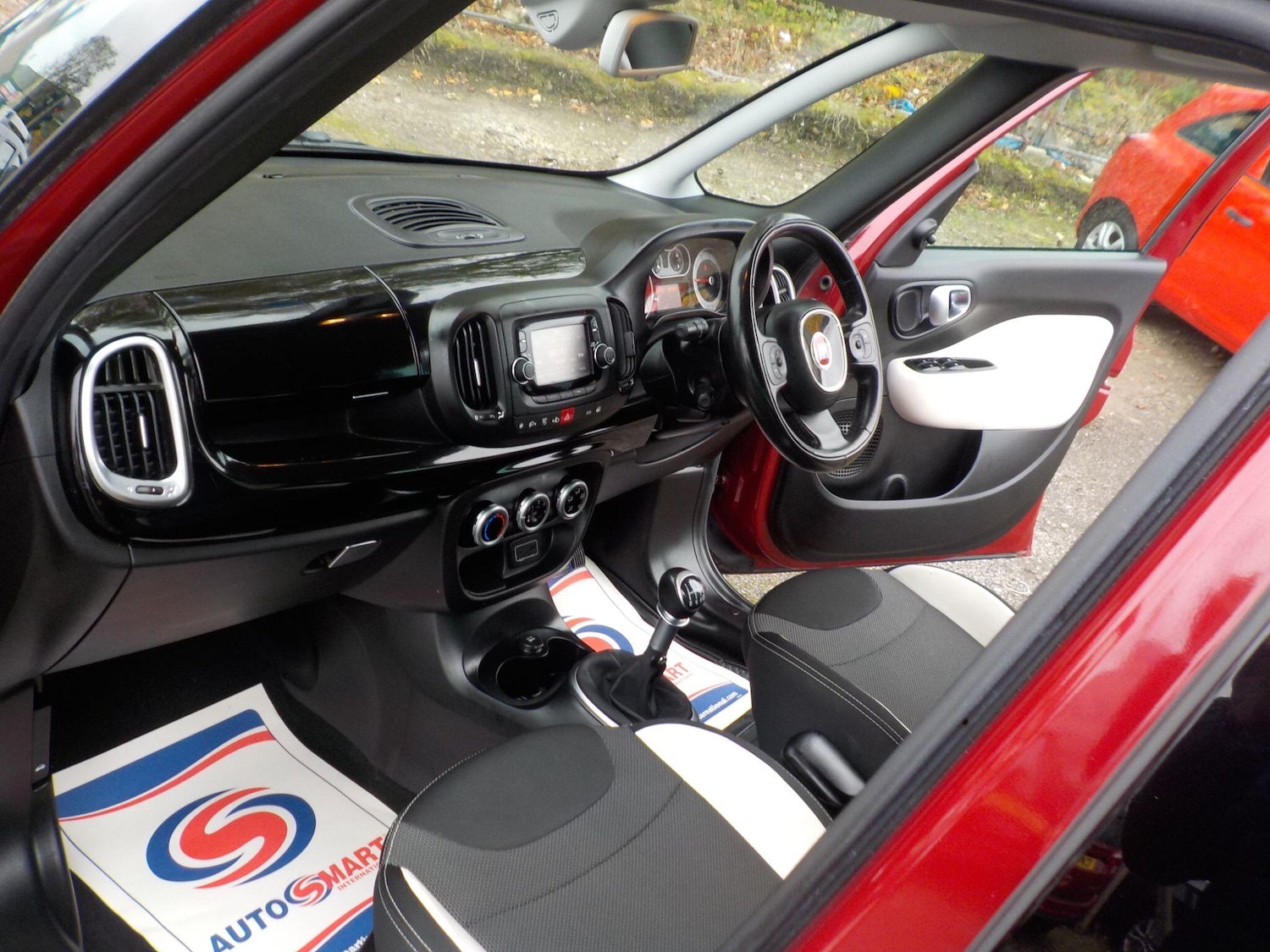 Used Fiat 500L 2015 for sale - 76238661: Photo 11