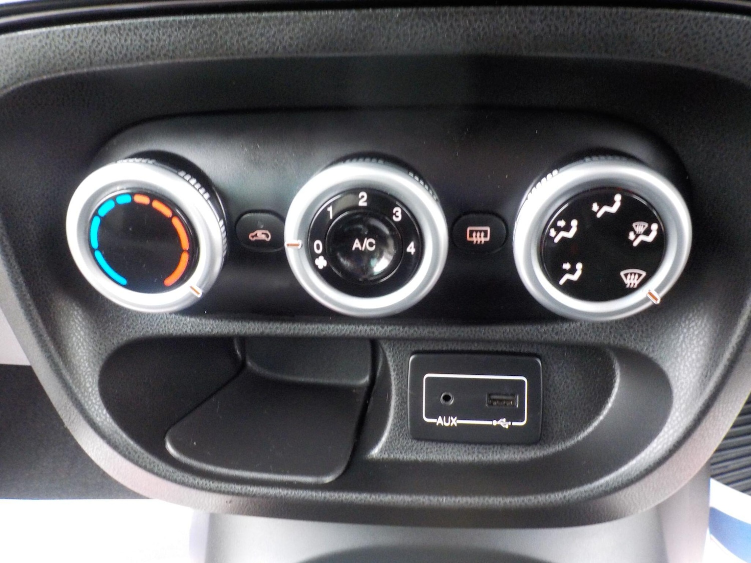 Used Fiat 500L 2015 for sale - 76238661: Photo 16