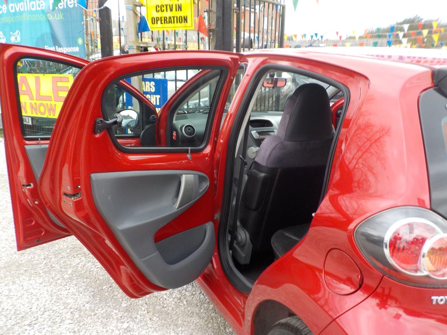 Used Toyota AYGO 2011 for sale - 77839790: Photo 25