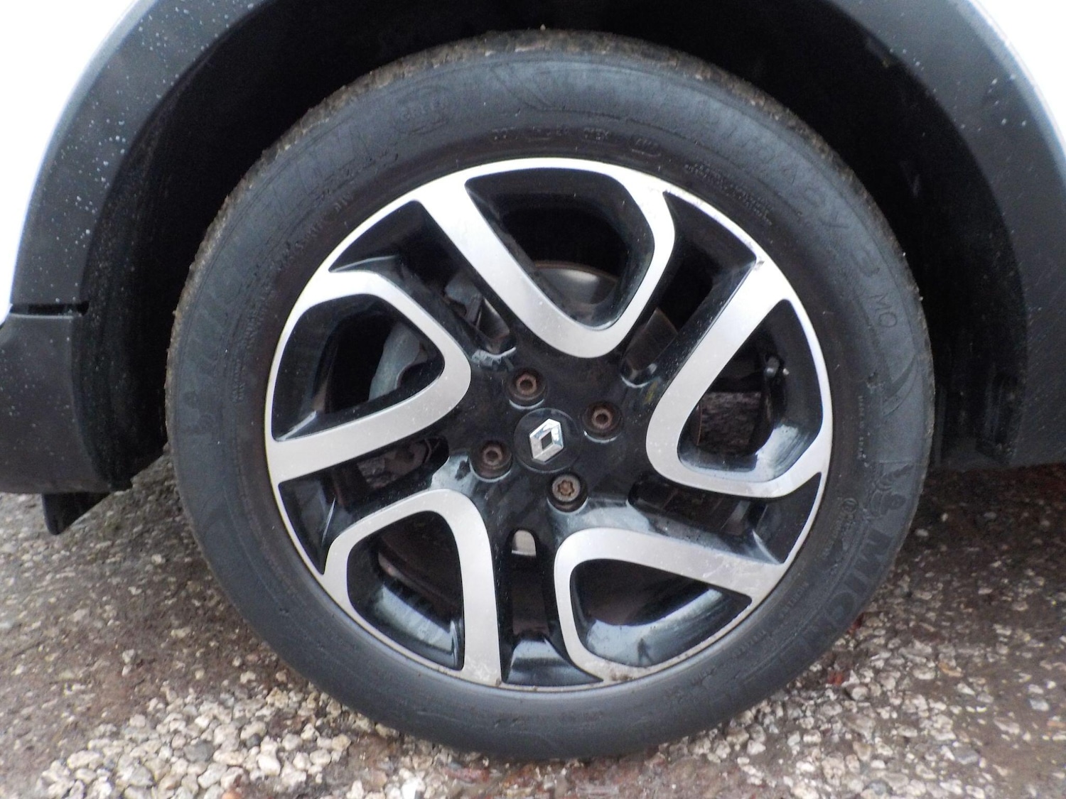 Used Renault Captur for sale - 77456347: Photo 29