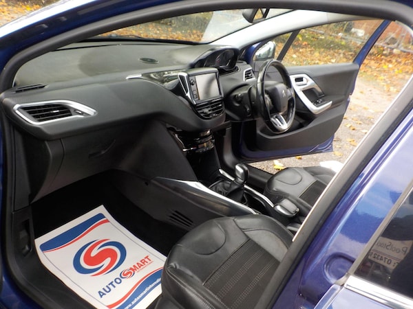 Used Peugeot 2008 2015 for sale - 76122714: Photo 11