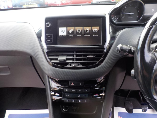Used Peugeot 2008 2015 for sale - 76122714: Photo 13