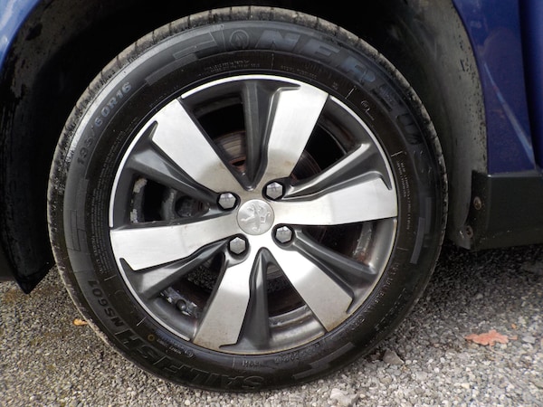 Used Peugeot 2008 2015 for sale - 76122714: Photo 29