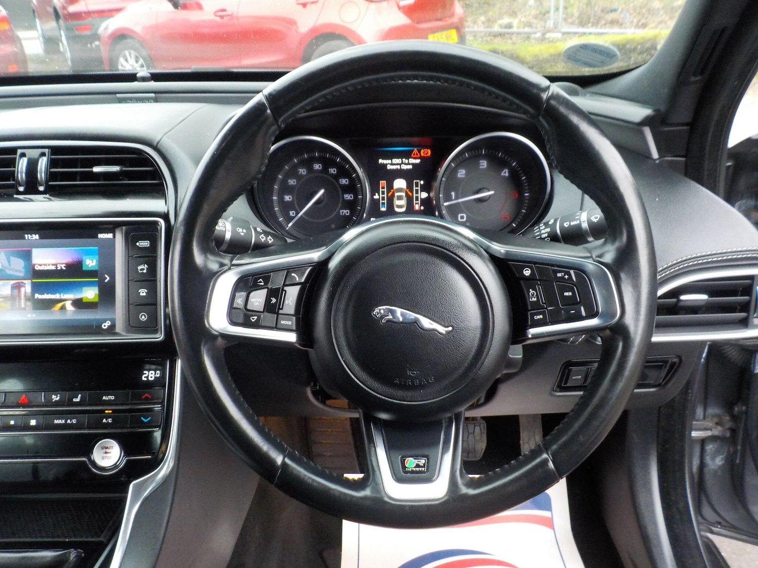 Used Jaguar XE 2016 for sale - 77455284: Photo 14