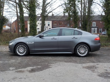 Used Jaguar XE 2016 for sale - 77455284: Photo