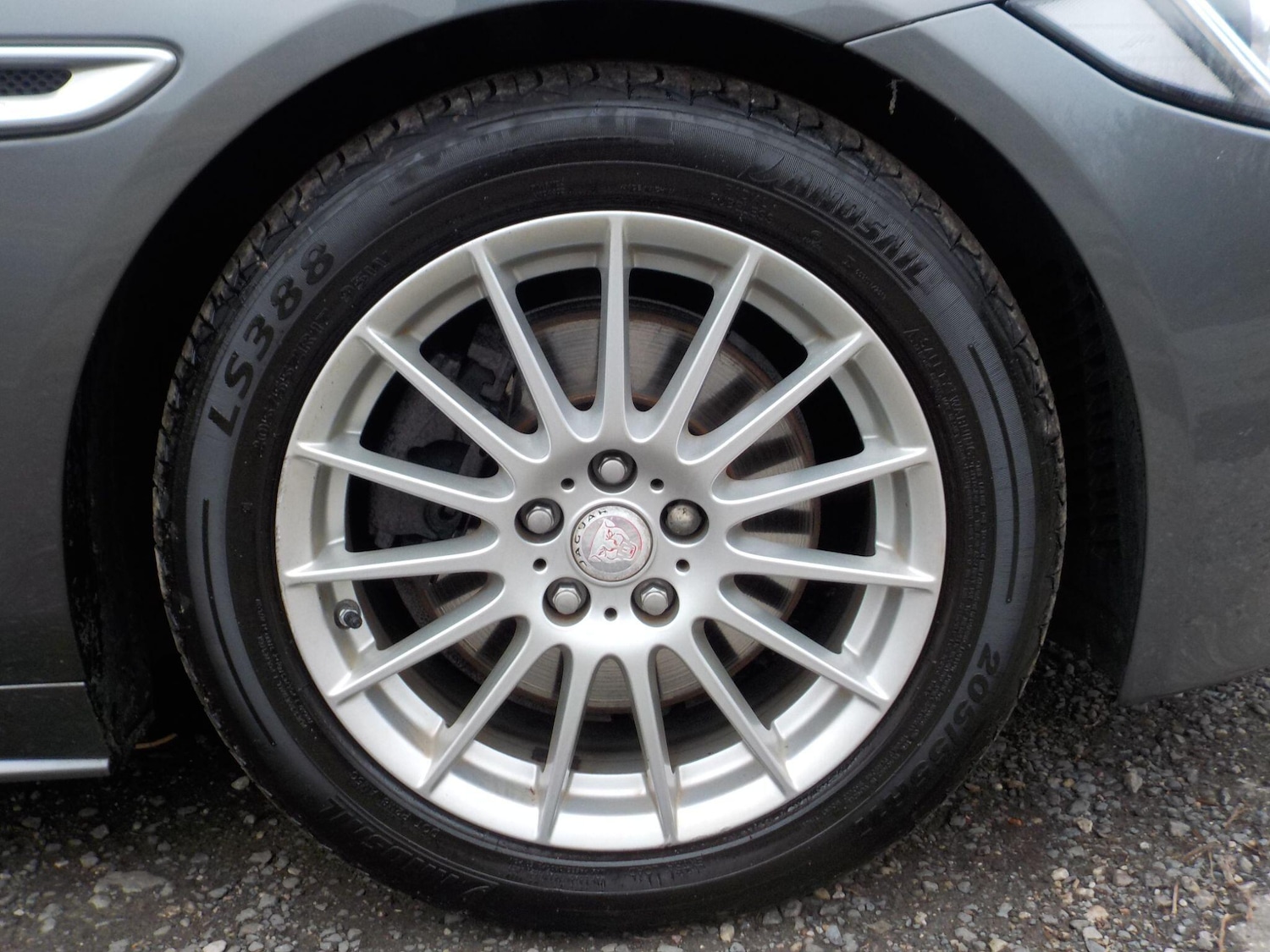 Used Jaguar XE 2016 for sale - 77455284: Photo 9