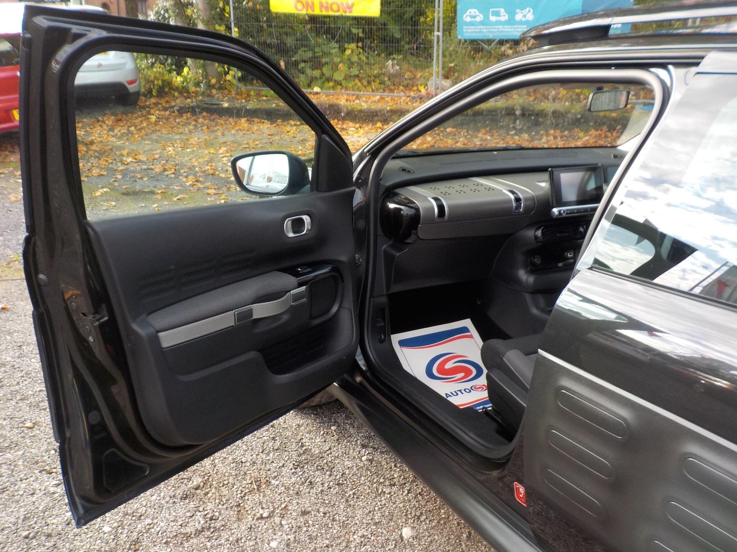Used Citroen C4 Cactus 2017 for sale - 76121443: Photo 27