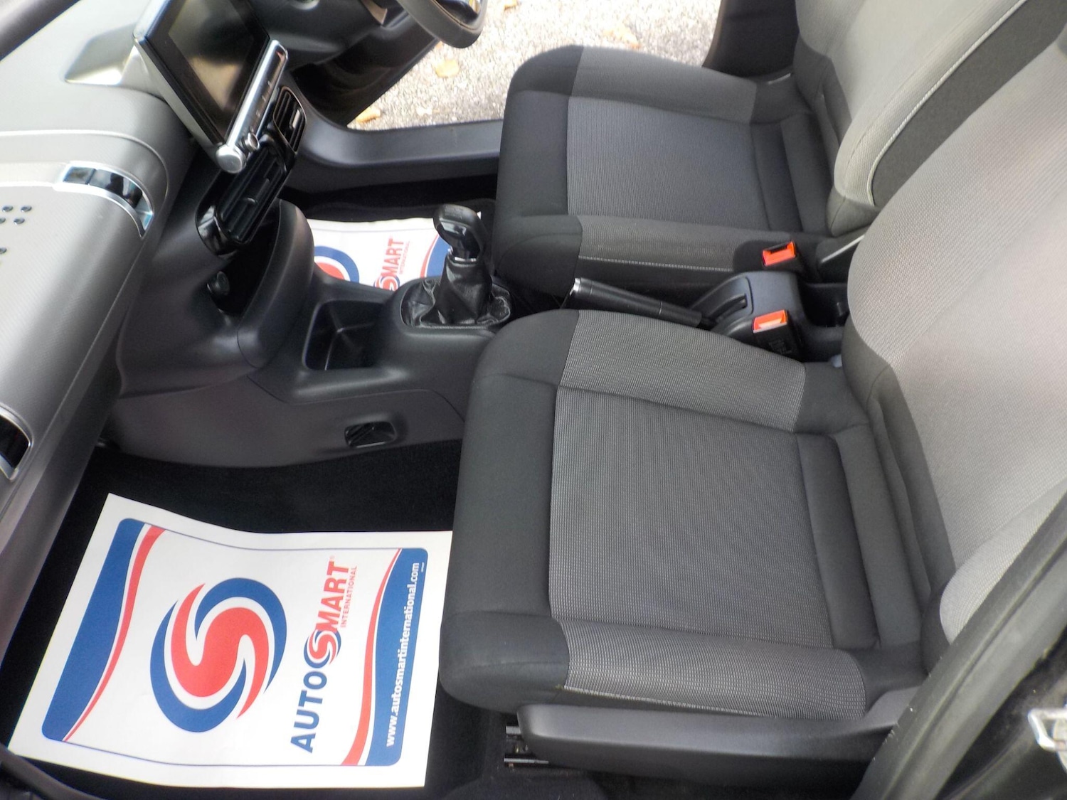 Used Citroen C4 Cactus 2017 for sale - 76121443: Photo 28