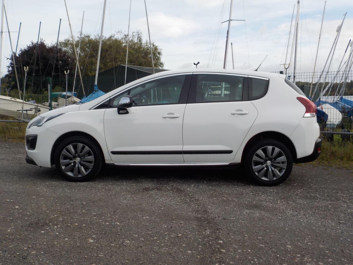 Used Peugeot 3008 for sale - 77658509: Photo 2